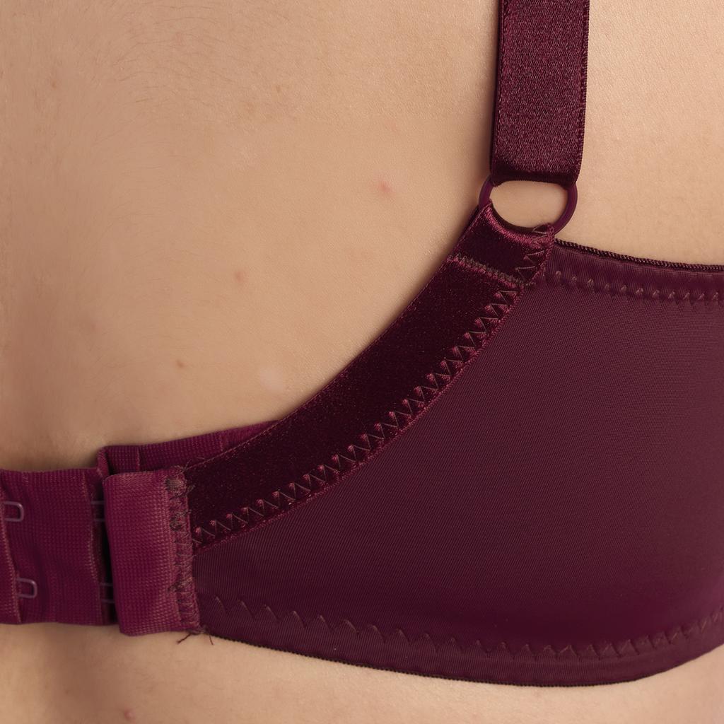 Женский бюстгальтер на косточках AMINA без подкладки