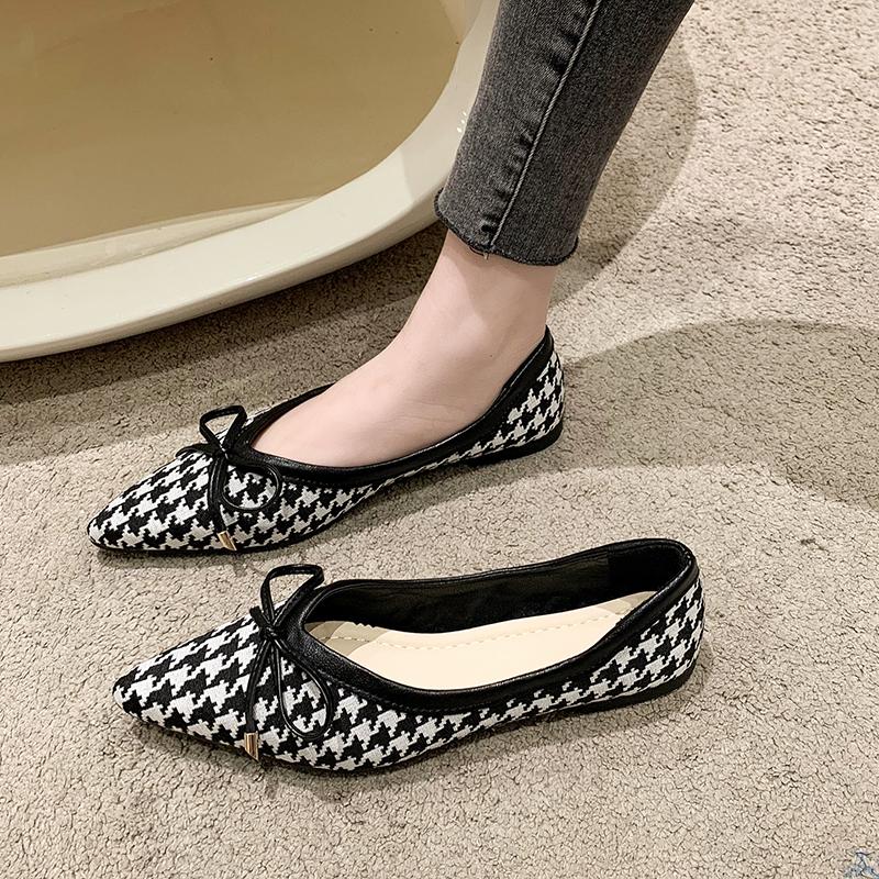 Новые легкие женские туфли с мелким носком 2024 года, модные повседневные туфли на плоской подошве, женские повседневные роскошные остроносые женские туфли, женская обувь