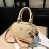 Retro European & American Women's Handbag: Trendy, Versatile, High-Quality Shoulder & Crossbody Bag