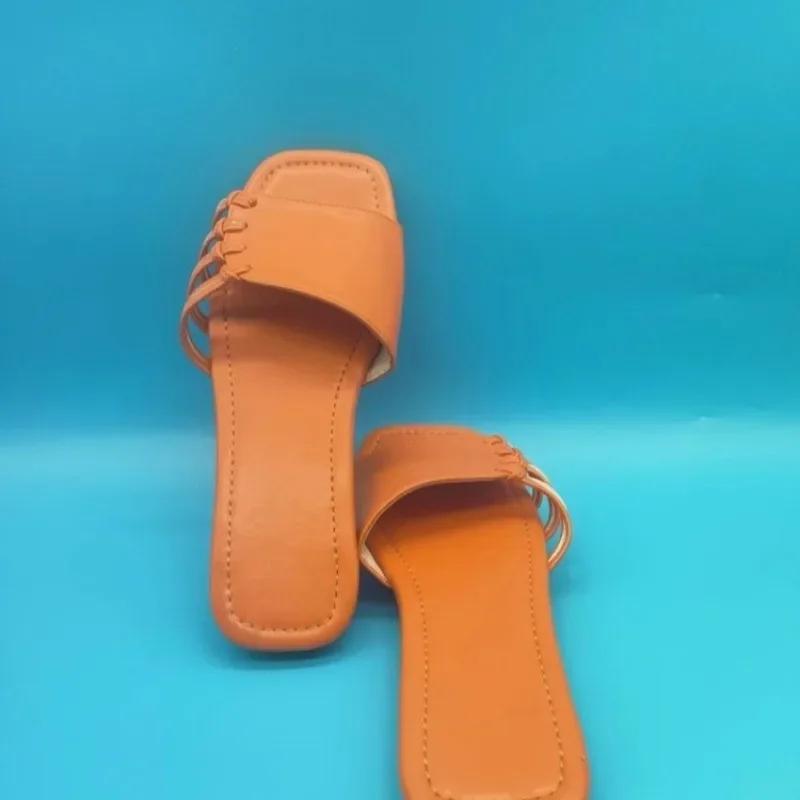 2024 Летние женские тапочки на плоской подошве Модные и универсальные женские пляжные тапочки Однотонные повседневные современные тапочки Zapatos