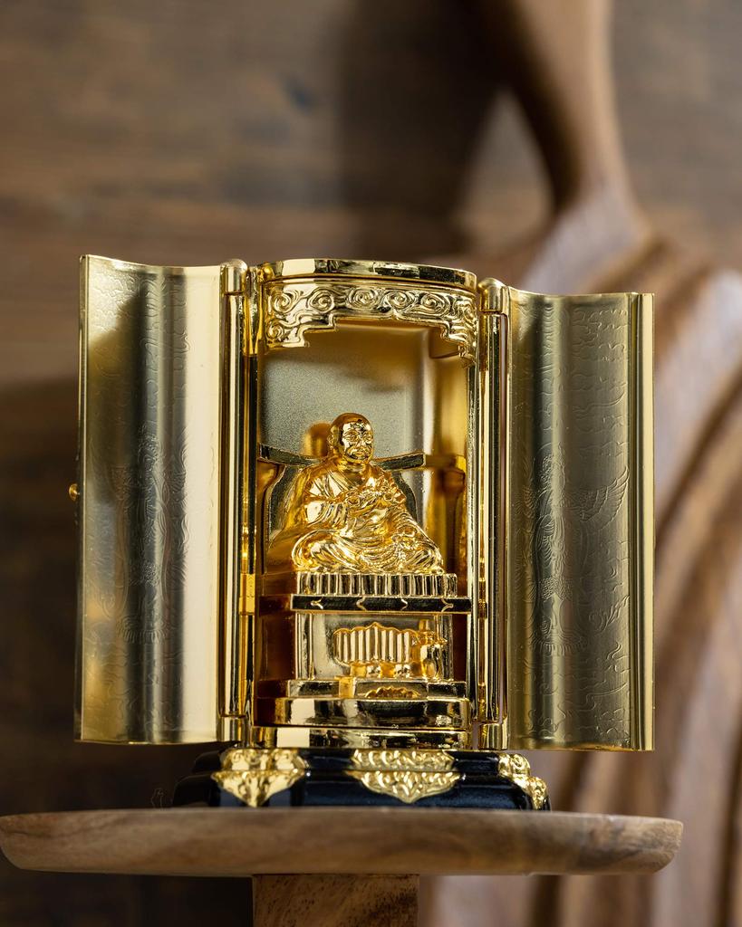 Buddha Statue Kobo Daishi with Zushi Kukai Takaoka Copperware Daishi (gold Plated/24k Gold) _ "Shingon Buddhism" (Kobou Z)