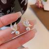 @Special French temperament butterfly pearl stud earrings design light luxury high temperament earrings versatile earrings