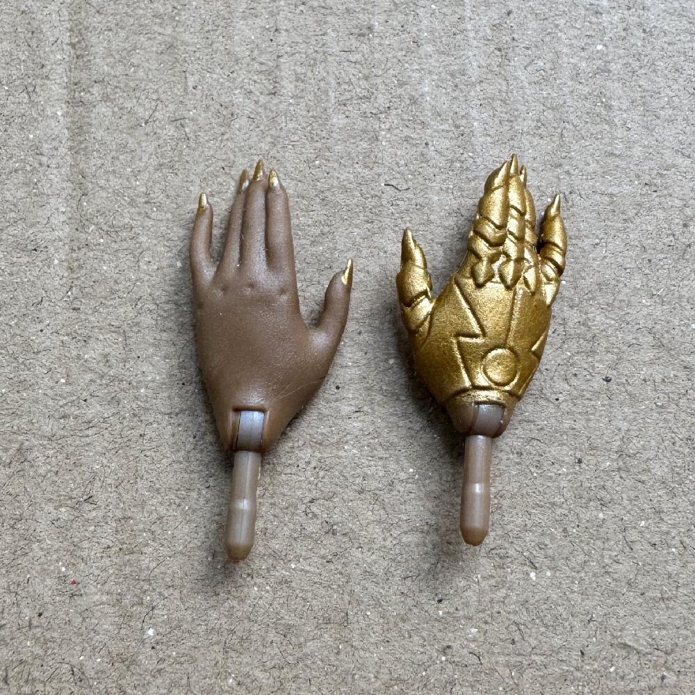 Кукла Старшая Сестра Запасные Руки Белая Коричневая Черная Кожа Части Куклы Оригинальные Аксессуары для Куклы 1/6 Украшения для Куклы