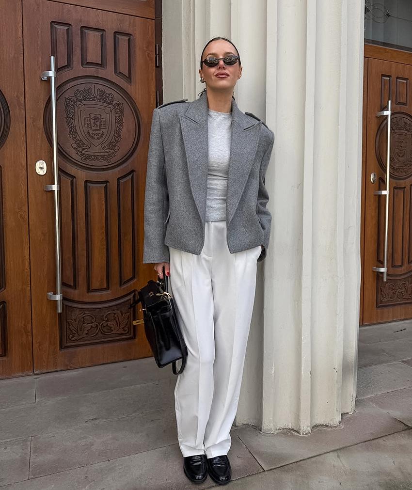 Европейский и американский осенне-зимний шерстяной костюм: Женское пальто кэжуал с широким лацканом класса люкс