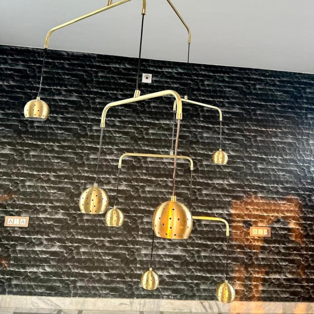 7-ламповая латунная подвесная люстра | Вдохновленная стилем Kalmar Stilnovo | Промышленный подвесной светильник