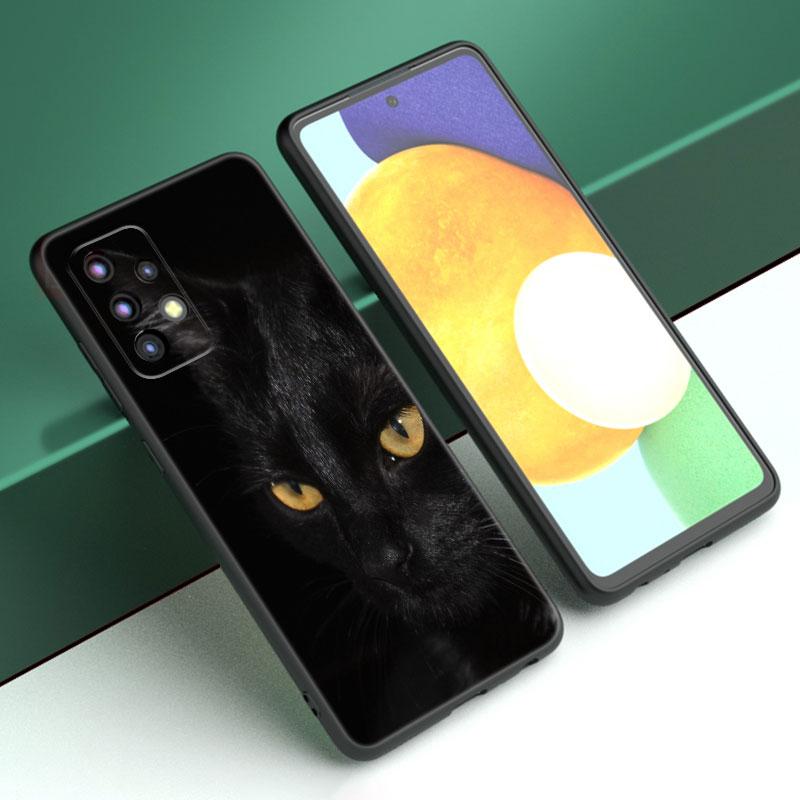 Черный кот пристально смотрит на чехол для телефона Samsung A13 A22 A24 A32 A23 A25 A34 A35 A52S A53 A54 A55 A73 A12 A14 A15 A31 A33 A50 A51