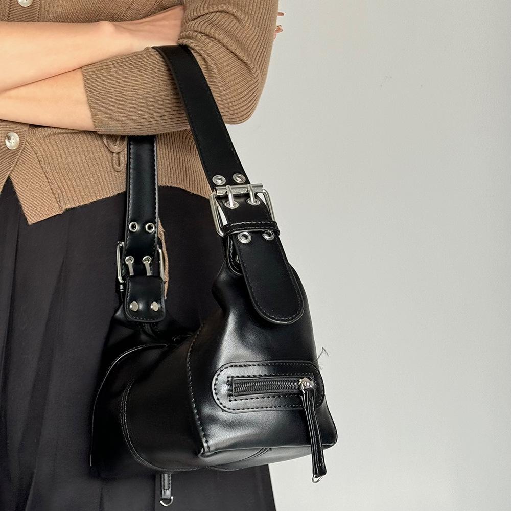 Trendy Y2K Punk Style Shoulder Bag - Retro Cool Girl's Versatile Handbag