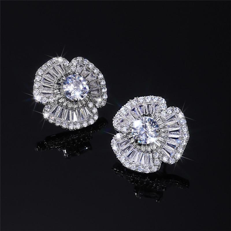 Huitan Gorgeous Petal Shaped Stud Earrings with Brilliant Crystal Cubic Zirconia Bling Bling Wedding Trendy Jewelry for Women