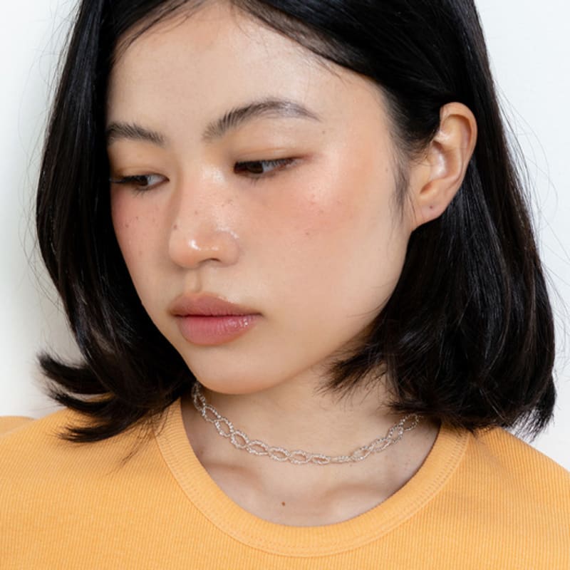 geegee clear bead lace chocker
