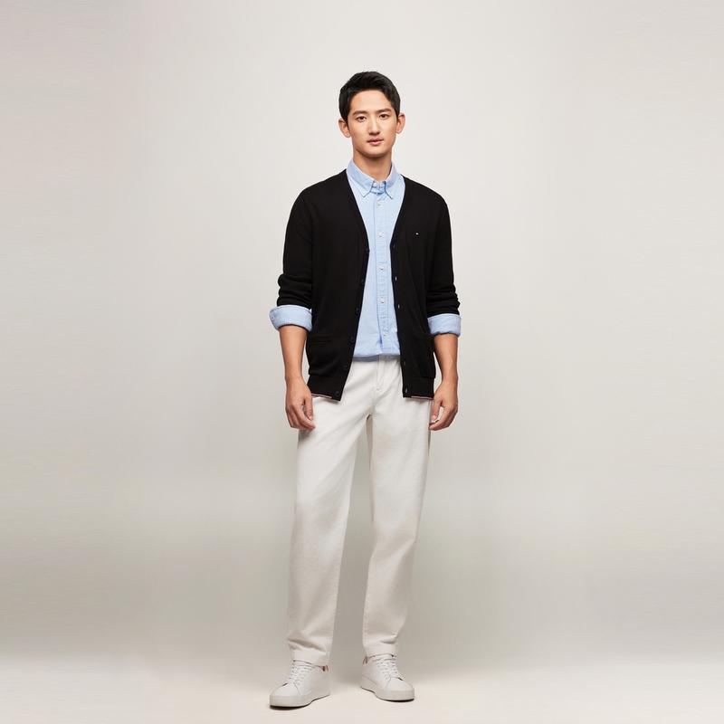Tommy Hilfiger Knitwear Men's V-neck Moderate Cardigan 78JA847