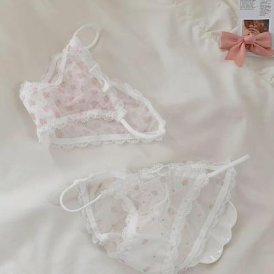 Трусики-слипы с заниженной талией и высоким разрезом из японского кружева Sweet Girl с принтом клубники