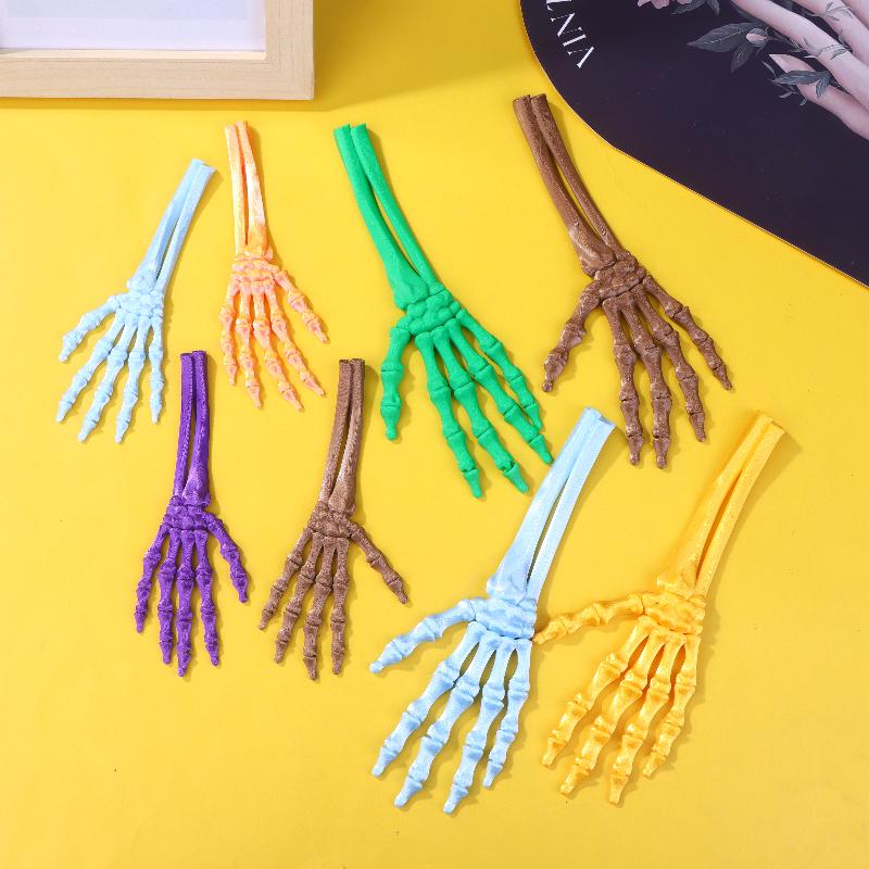 2Pcs 3D Printed Plastic Scary Decoration Halloween Skeleton Hand Prop For Haunted House Horror Party Table Display Ghost