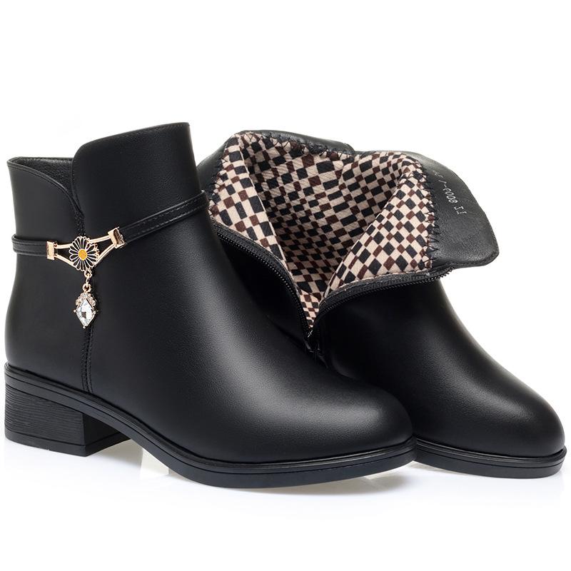 Женские ботинки 2024 года, зимние флисовые теплые мягкие кожаные женские ботинки на низком каблуке, женские зимние ботинки для отдыха на природе, нескользящие ботинки