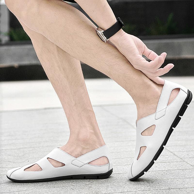 Fashion Brand Anti-collision Toe Summer Leather Men Sandals Fashion Outdoor Walking Sandals Men Non-Slip Hollow Out Beach Flats Loafers