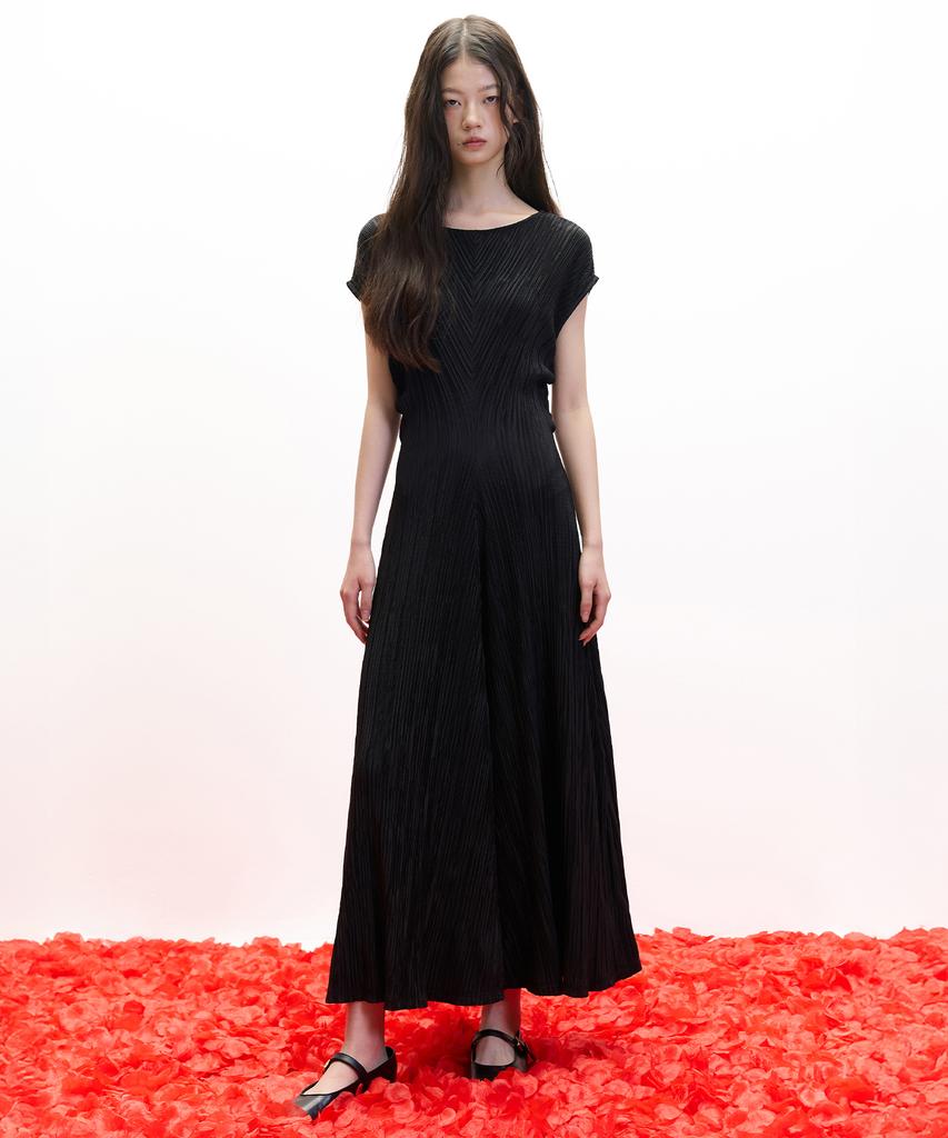 Hawaii Ha Kim [Atelier] Mute Pleated Dress_Black