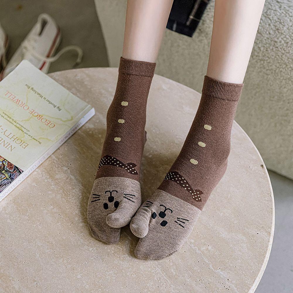 Harajuku Students Cartoon Cotton Split Toe Female Middle Tube Socks Cat Socks Hosiery Two Toe Socks