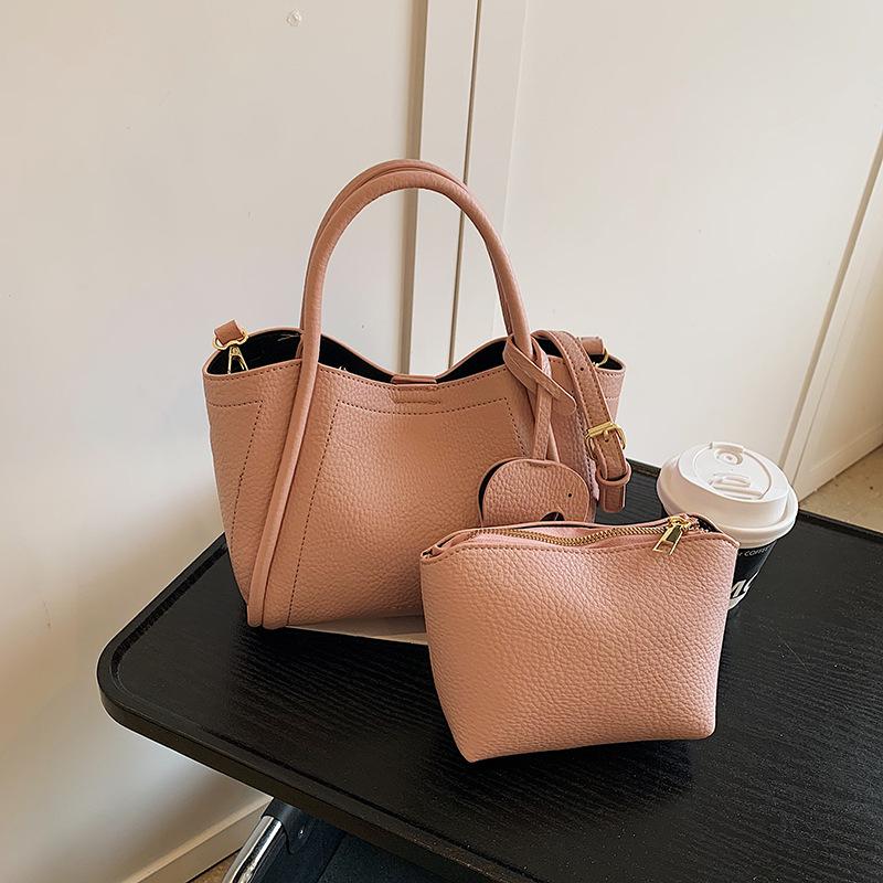 Bag Women's New Fashion Versatile Handbag Casual Messenger Bag