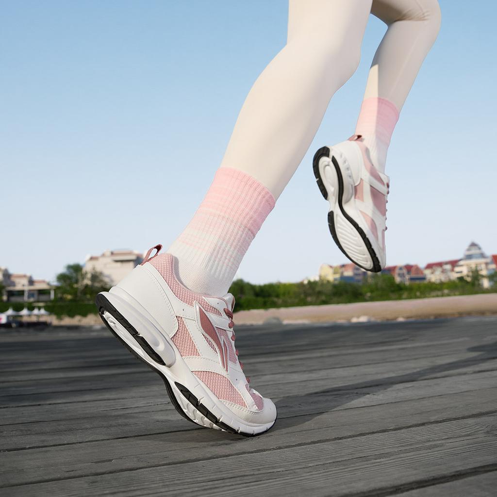 Li Ning Амортизирующие Нескользящие Износостойкие Дышащие Низкие Кроссовки для Бега Женские Белые Розовые ARSU068-4