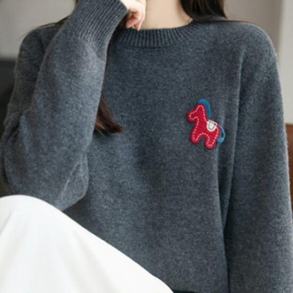 Navava Women Horse Embroidery PoinT Round Neck Long Sleeve KniT T Nk3556