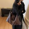 Premium Retro Shoulder Armpit Bag Women's Autumn New Large-capacity Commuter Tote Bag