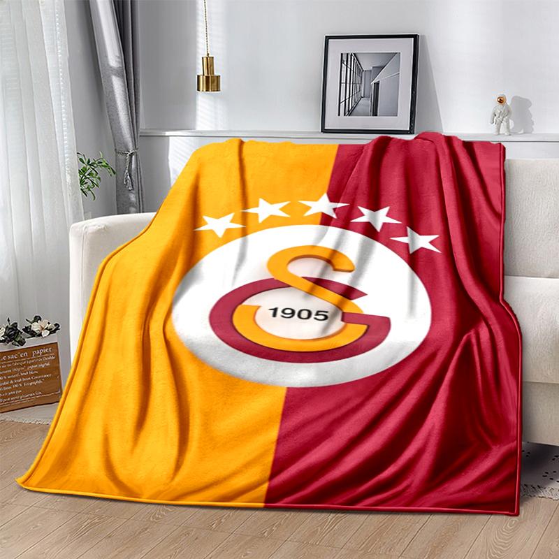 Galatasaray Flannel Blanket Soft All-Season Throw, Design for Camping, Car Travel, Hiking Sofa, Bed, Office Perfect Gift for Parties