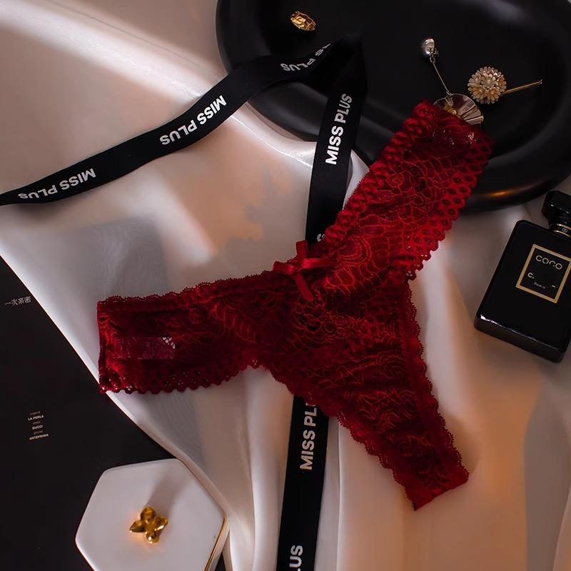 Sexy Lace Briefs Thong Women's Hollow Bow Breathable Hot Low Waist Underwear Sports Peach Buttocks T Panties