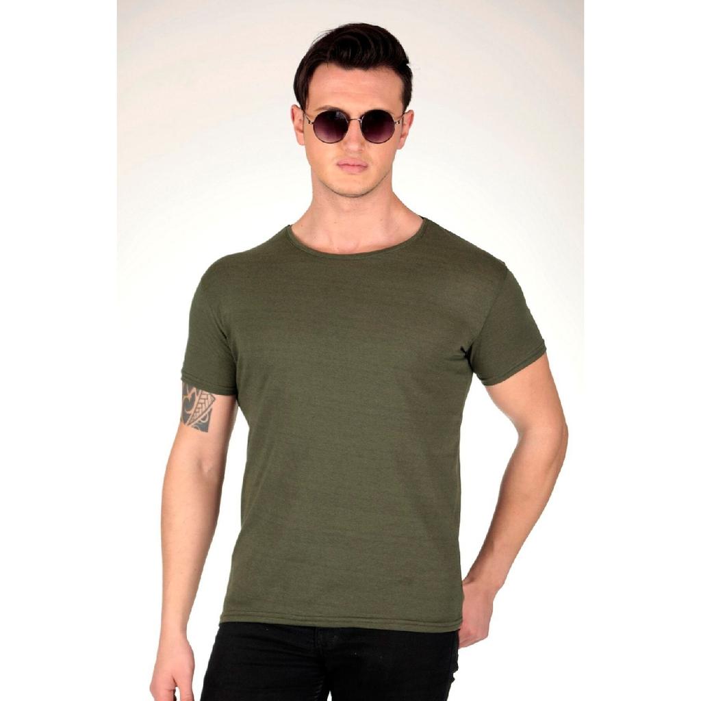 Мужская белая приталенная футболка с круглым вырезом