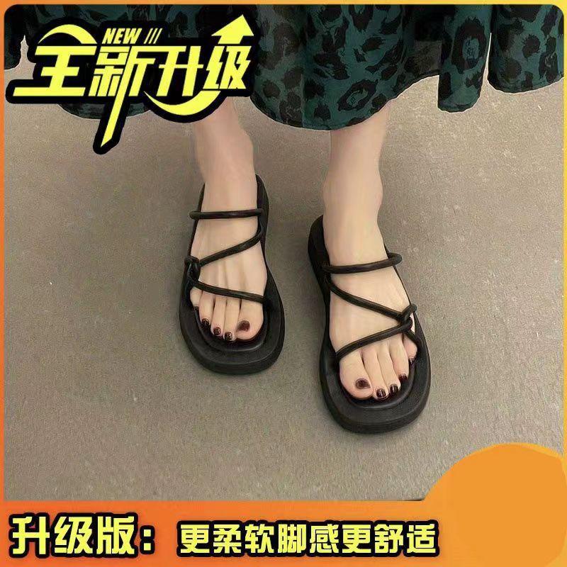Roman straps cool slippers women wear summer women wear 2025 new open-toed Internet celebrity super fire thick bottom sandals