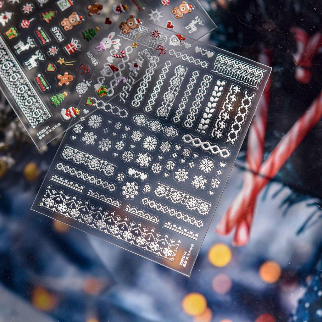 Новогодний 3D пиксельный свитер Tomoni.