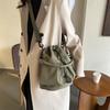 Fashionable and Cool New Winter Fashion Casual Large Capacity Oxford Cloth Hand-pull Drawstring One-shoulder Crossbody Bucket Bag
