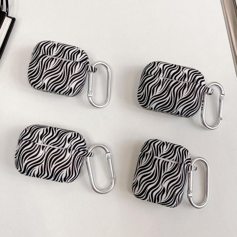 Защитный чехол для AirPods 4 — стильный дизайн с рисунком коровы для наушников