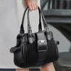 This Handbag Is A Trendy, Elegant, Simple and Versatile Single-shoulder Women's Bag