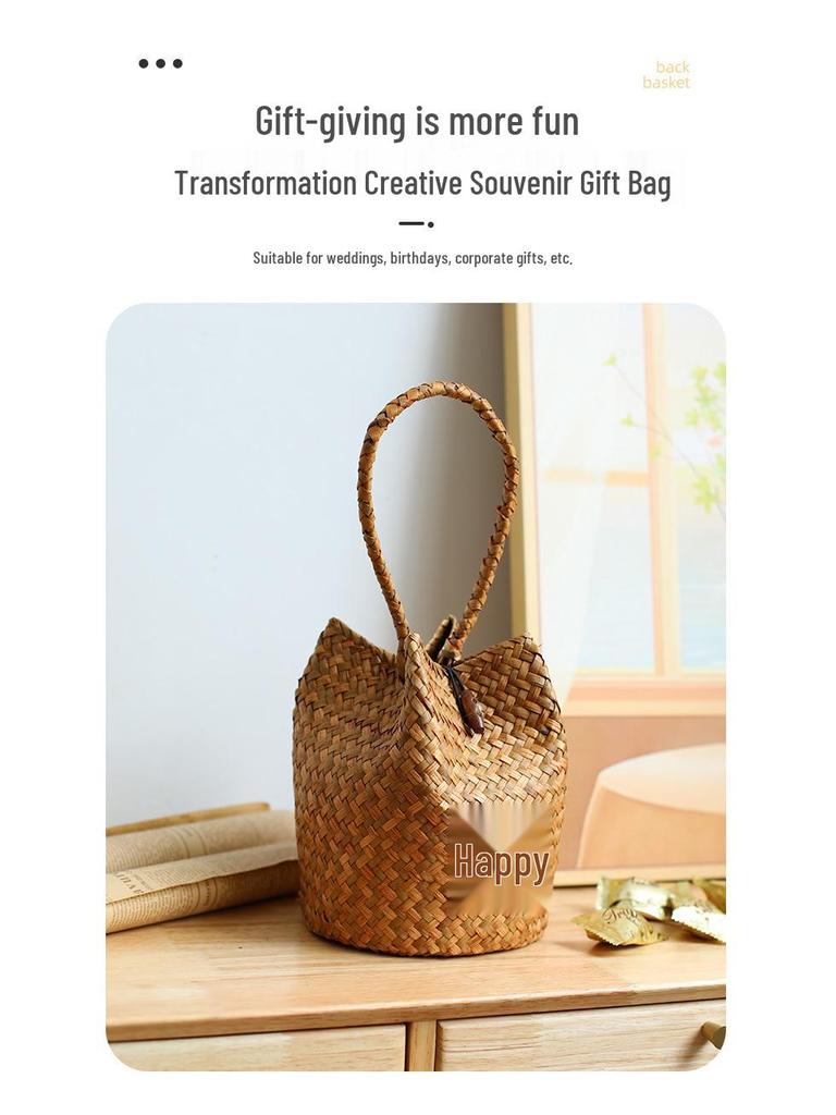 Подарочный набор к Празднику Драконьих лодок: Соленые утиные яйца, цзунцзы и местные деликатесы в плетёной из соломы ручной корзинке