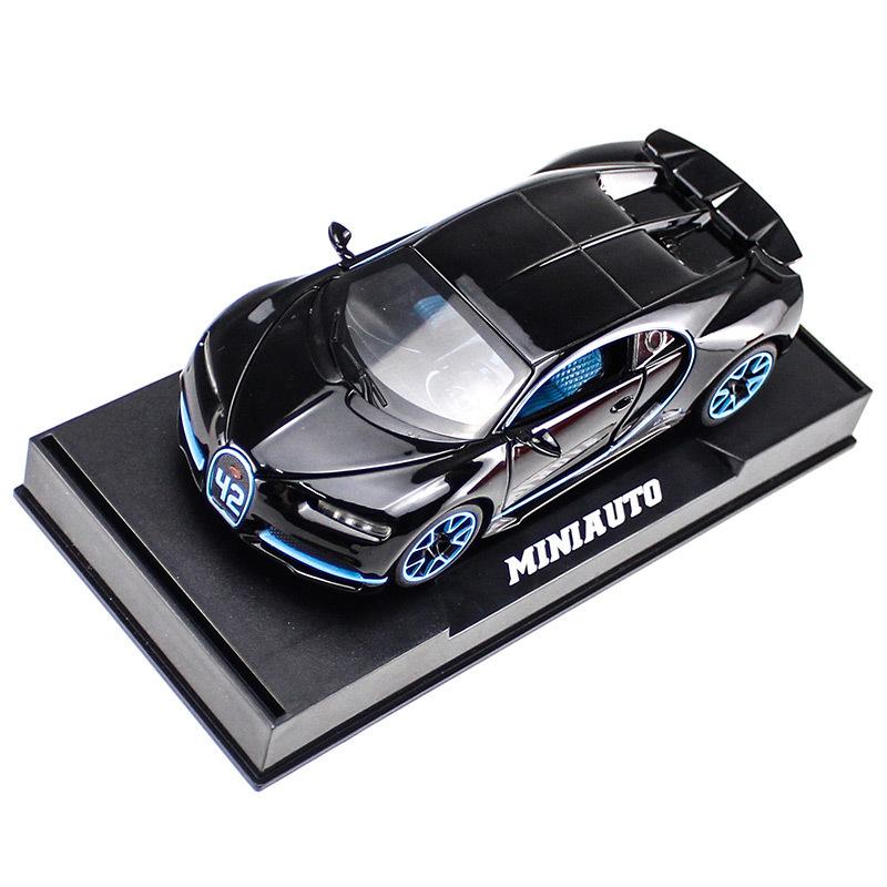 1:32 Scale Bugatti Chiron Diecast Car Model Toy, Zinc Alloy Pull Back Vehicle with Lights And Music for Kids Boyfriend Young People Gift Collection