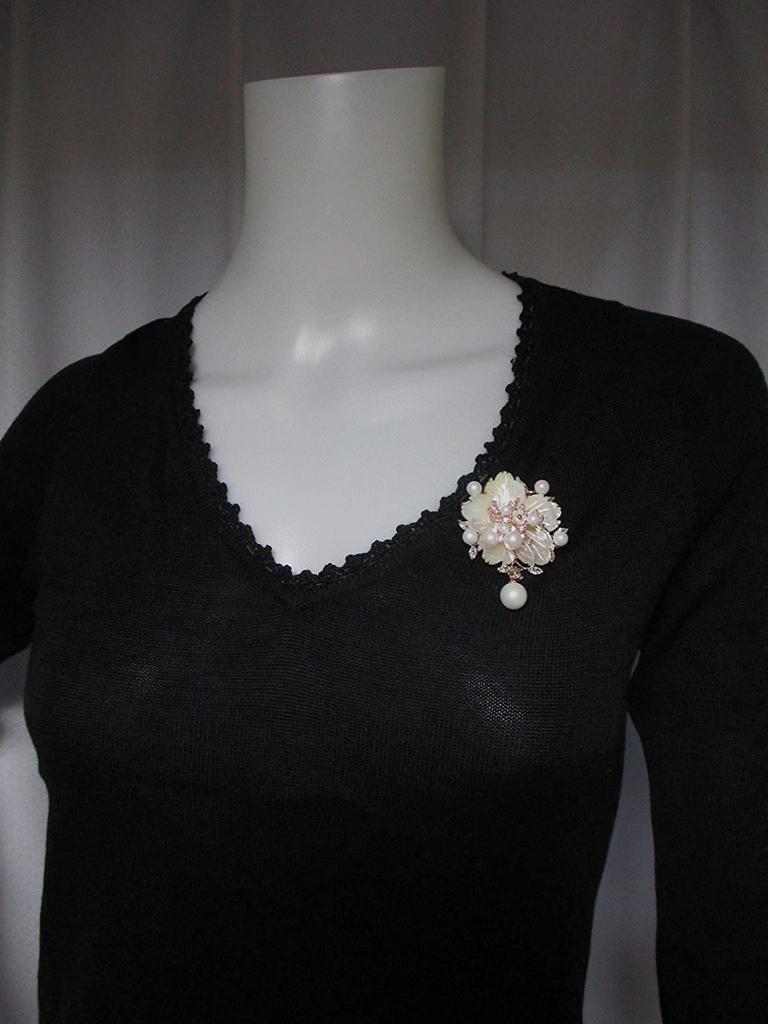 LOVES Brooch Necklace for Cherry Blossom Natural White Pearl Cubic Freshwater Shell Gift Style Exclusive Pouch Women, Flower, Stone, Shell, Zirconia,