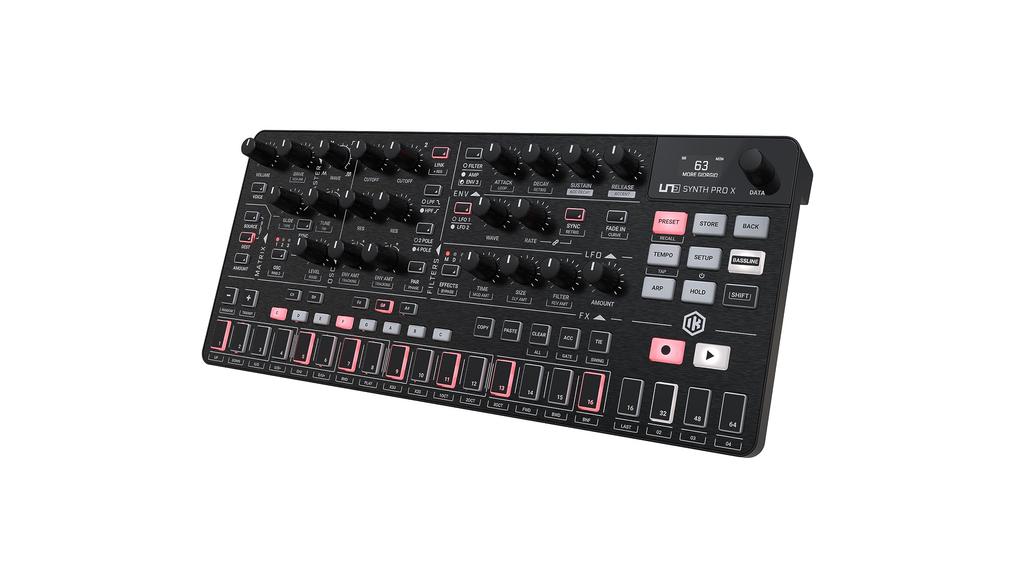 IK Multimedia UNO Synth Pro X 33.3155cm