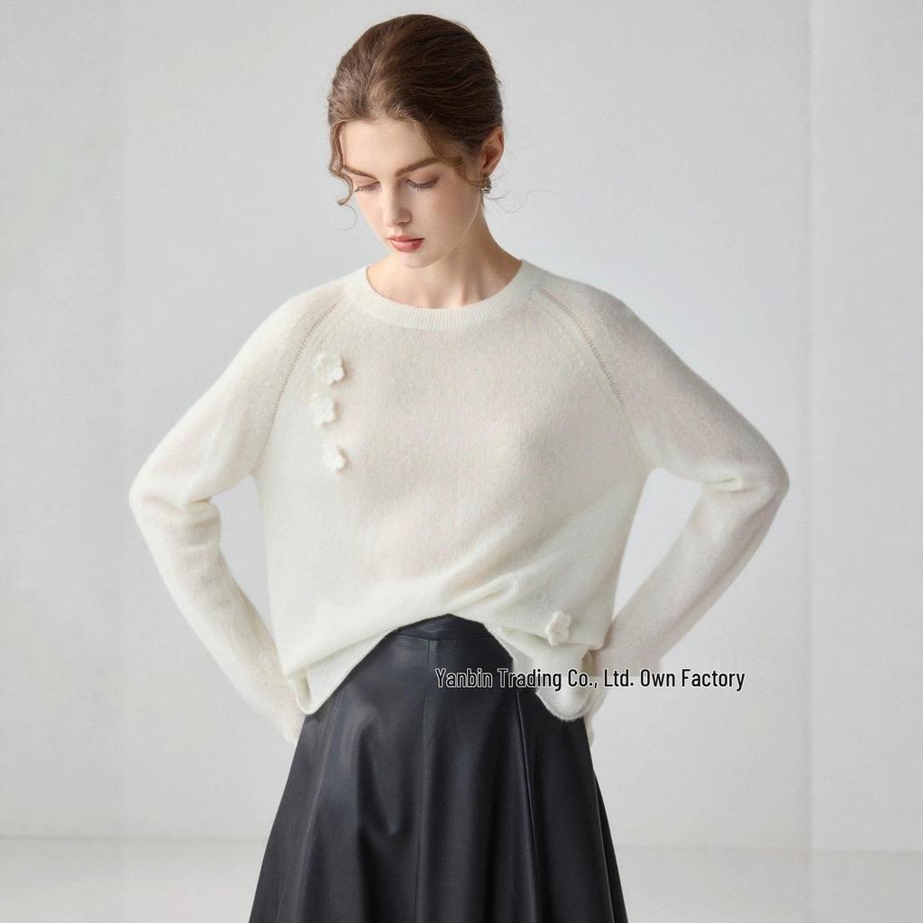 Luxurious Women's 75% Cashmere 25% Mulberry Silk Floral Inlay Round Neck Sweater