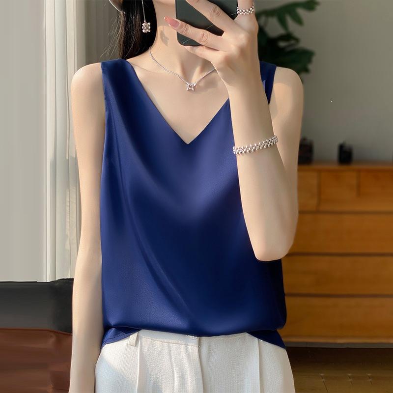 Women S Slim Fit V Neck Short Length Wide Strap Camisole Top
