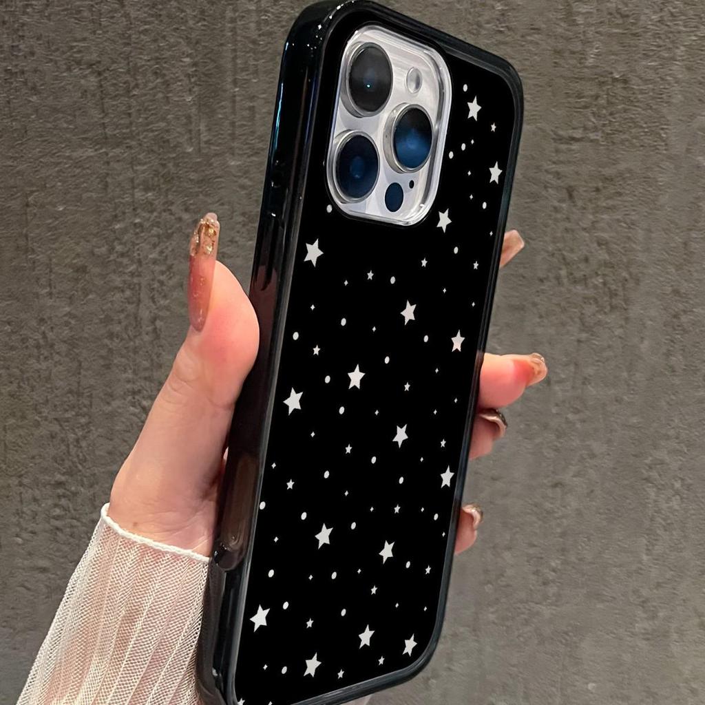 Черный Чехол-Броня с Полым Узором Звезды для iPhone 15 Pro Max/14 Pro
