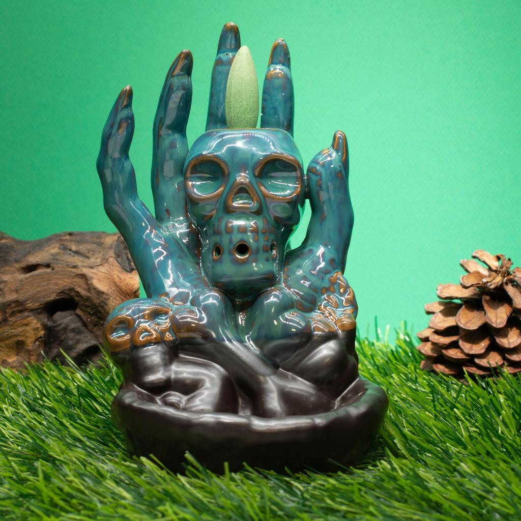 Backflow Incense Burner – Skull in Hand