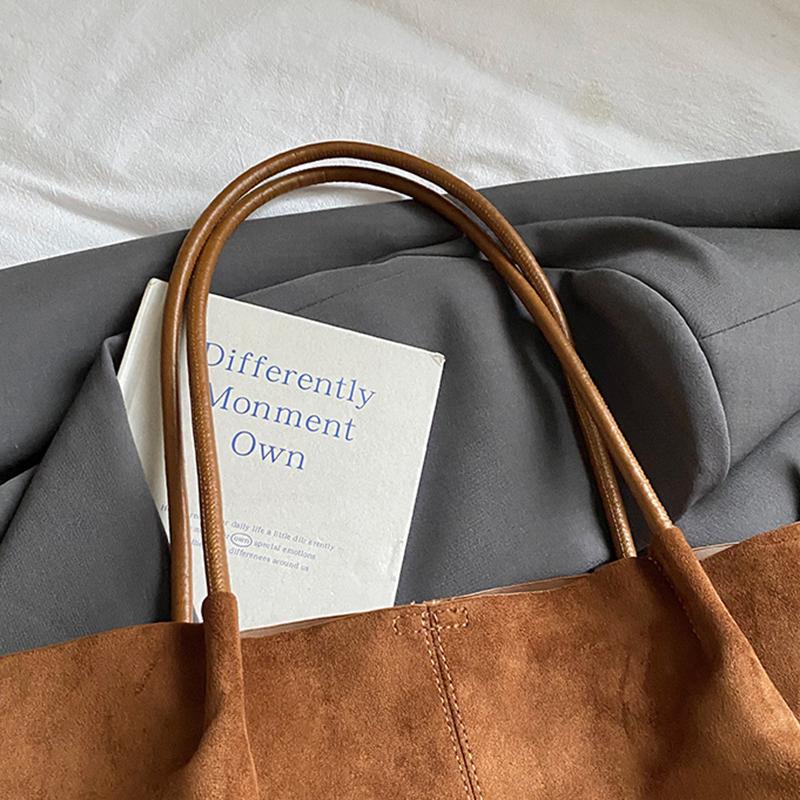 Новая осенне-зимняя ретро-замшевая сумка через плечо, модная и повседневная женская сумка для ежедневных поездок на работу с маленькой сумкой