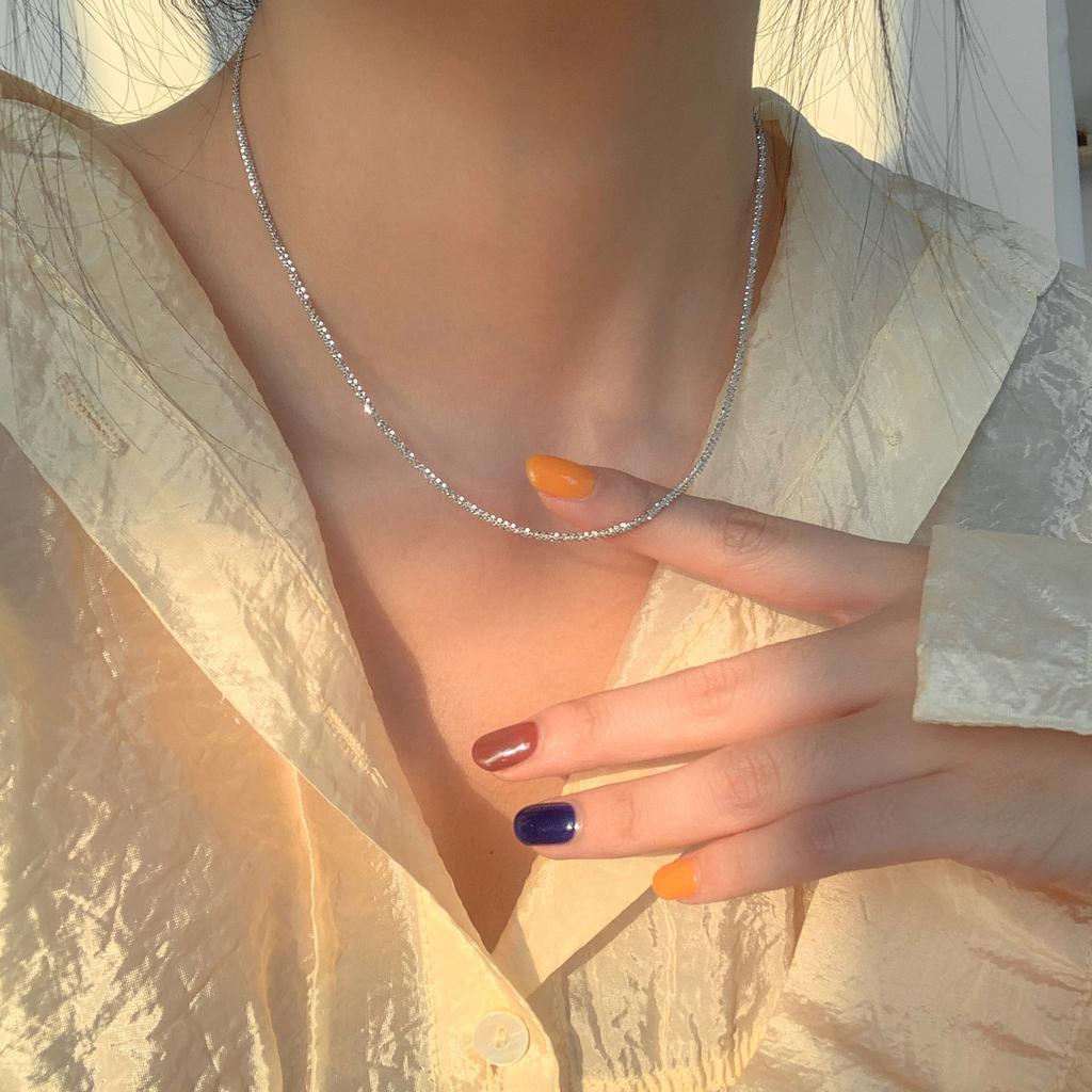 Легкая роскошь квадратная ракушка ожерелье женское летнее чувство дизайна простая цепочка на ключицу холодный ветер с украшениями