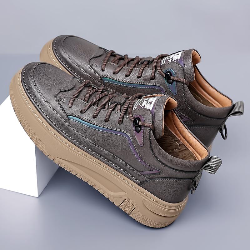 Мужская повседневная обувь из натуральной кожи с толстой подошвой 2024 года, универсальные удобные кроссовки для мужчин, высокое качество, обувь для скейтбординга на открытом воздухе