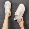 Маленькие белые туфли женские 2025 весна и осень новые популярные универсальные кожаные легкие нескользящие на плоской подошве спортивные студенческие кеды для скейтборда женские
