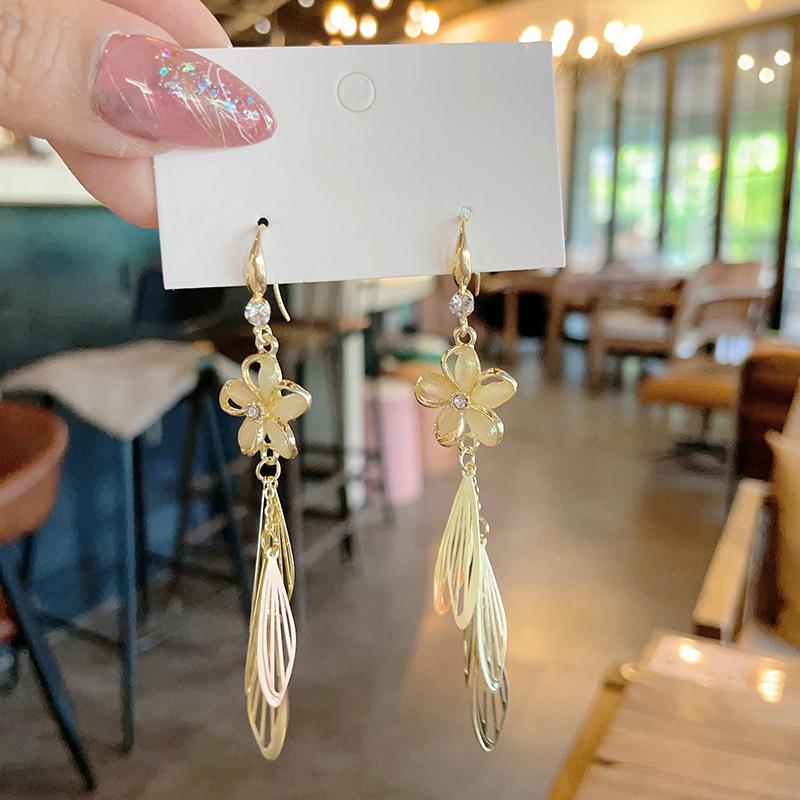 Новые корейские трендовые серьги-цветы с длинными кисточками, серьги-подвески с кристаллами и цепочкой для женщин и девочек, повседневные украшения, подарки на вечеринку