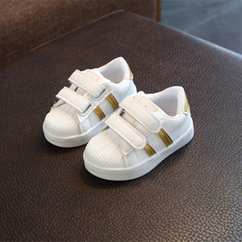 Детские кроссовки на липучках