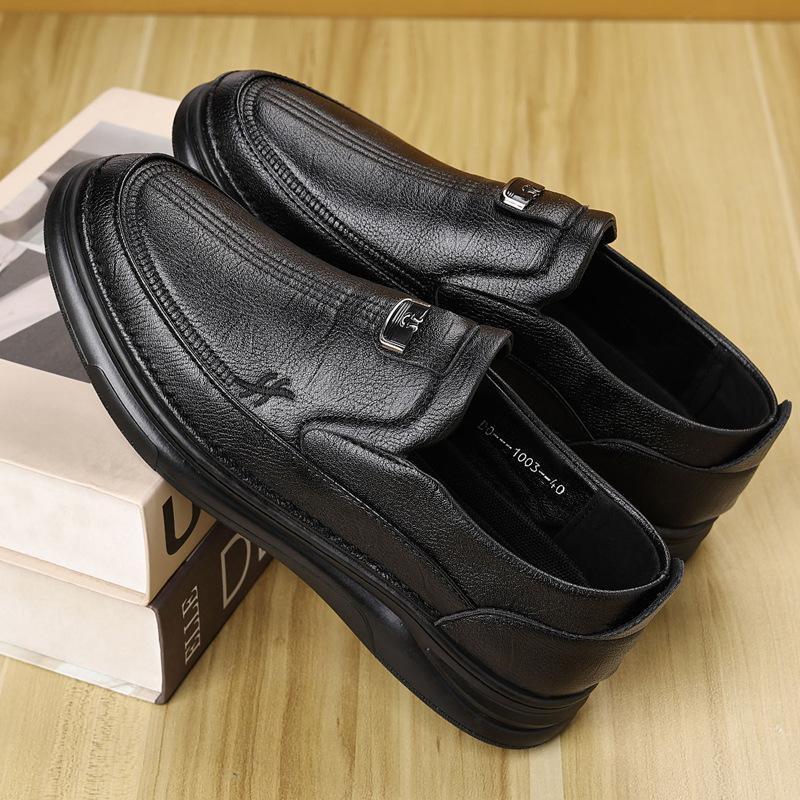 Solid Color Soft Sole Loafers for Men Fashion Casual Business Leather Shoes Male Spring Autumn New Designer Shoes Man
