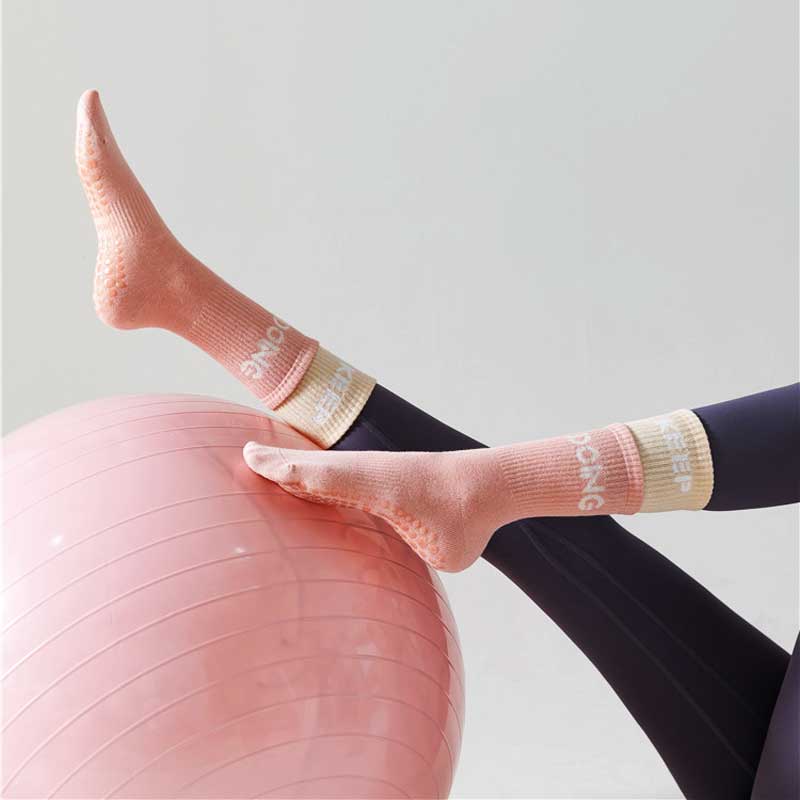 Женские носки для йоги, нескользящие носки для бега, женские компрессионные носки для спортзала, спортивные хлопковые милые забавные носки с напуском, новинка