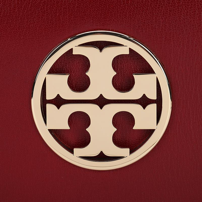 Tory Burch Женская сумка Reva с двойным логотипом T, клапан, съемный металлический плечевой ремень, кожаная сумка-кроссбоди, клатч, бордовый 152250-600