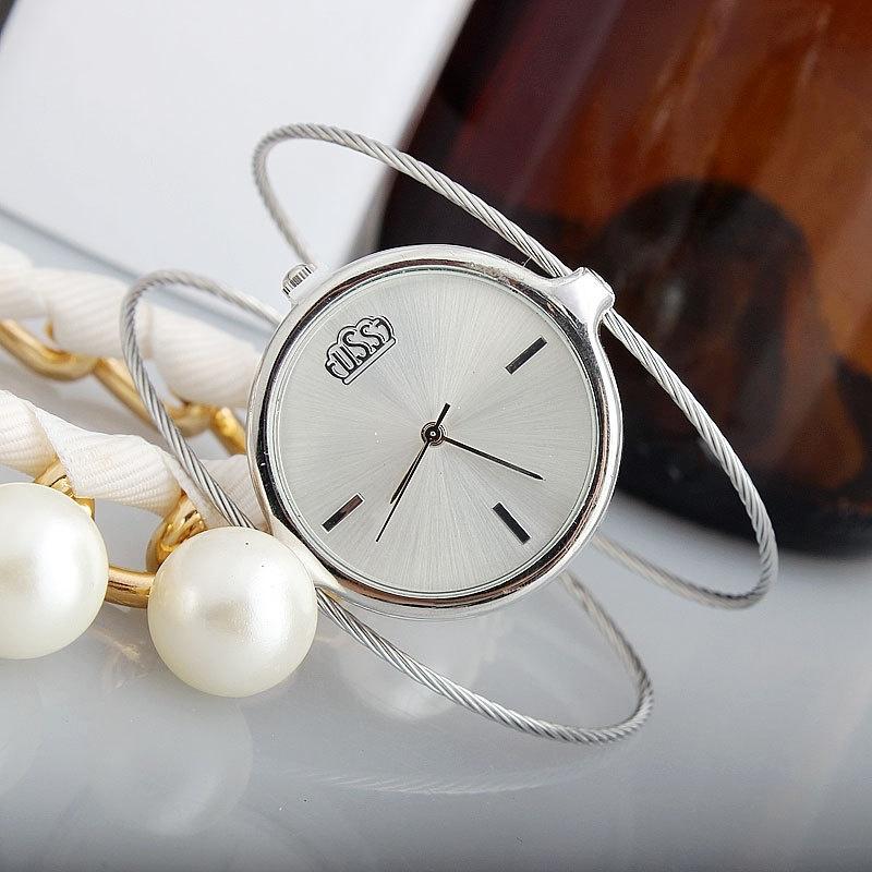 Women Metal Watches Simple Steel Wire Watch Bands Vintage Round Quartz Wrist Clock Charm Outdoor